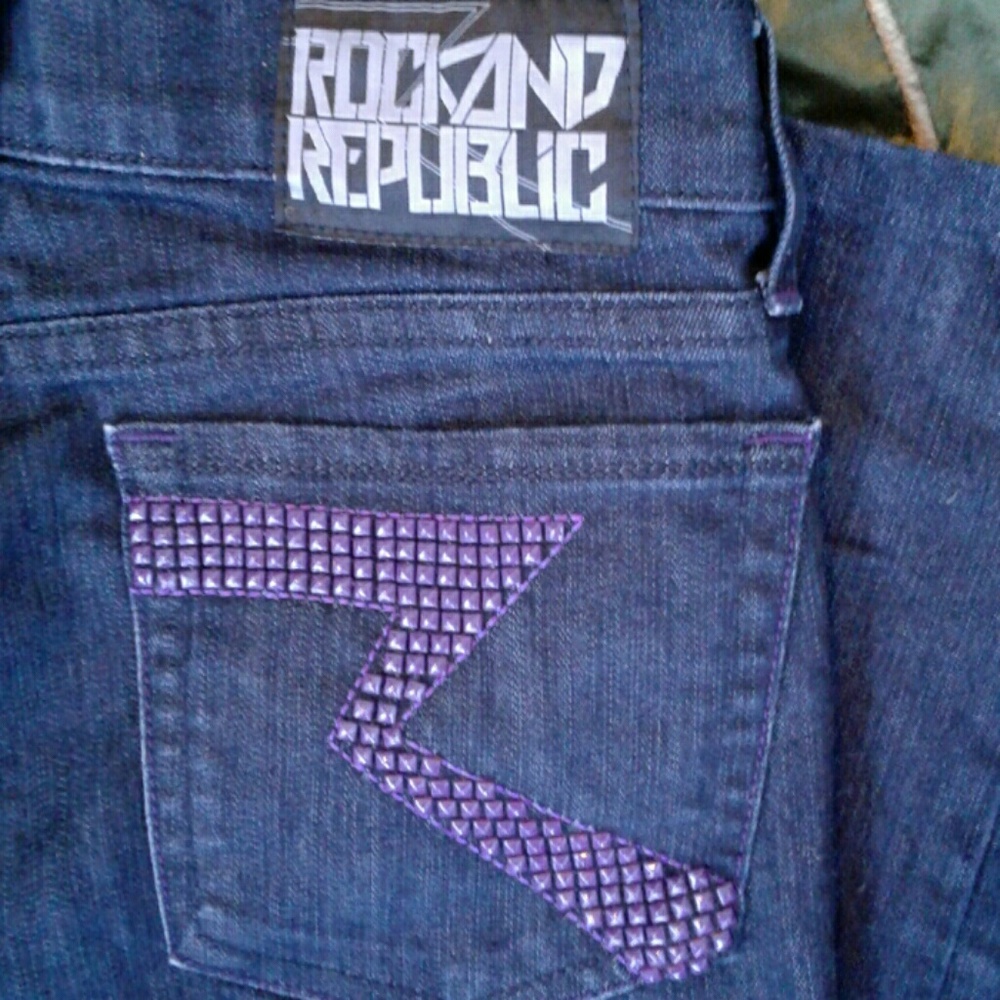 ROCK & REPUBLIC BERLIN DARK WASH SKINNY JEANS - Picture 5 of 5